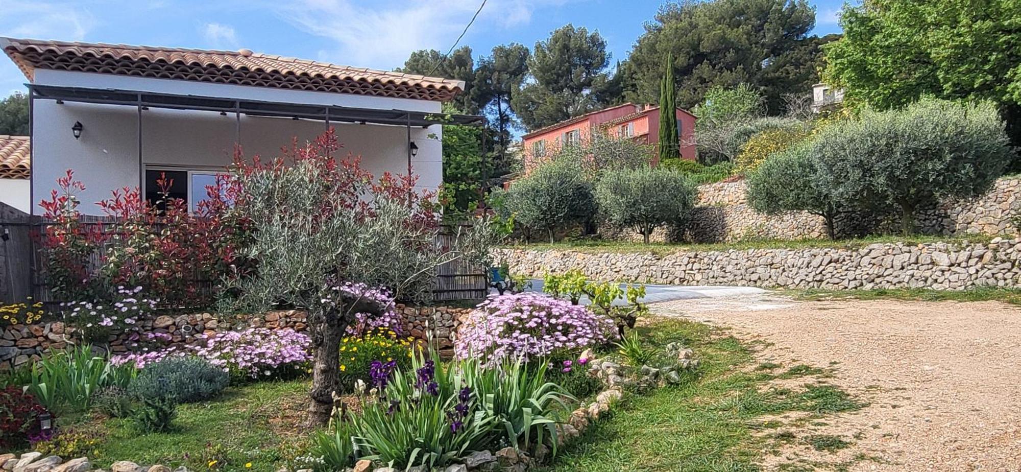 Holiday home Jolie Maison Neuve Entre Et Colline En Provence Ollioules