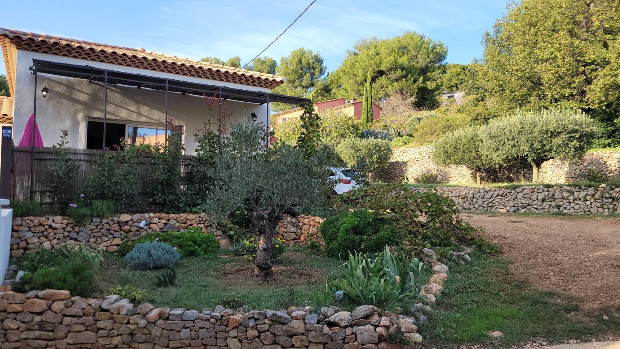 Jolie Maison Neuve Entre Et Colline En Provence Casa vacanze